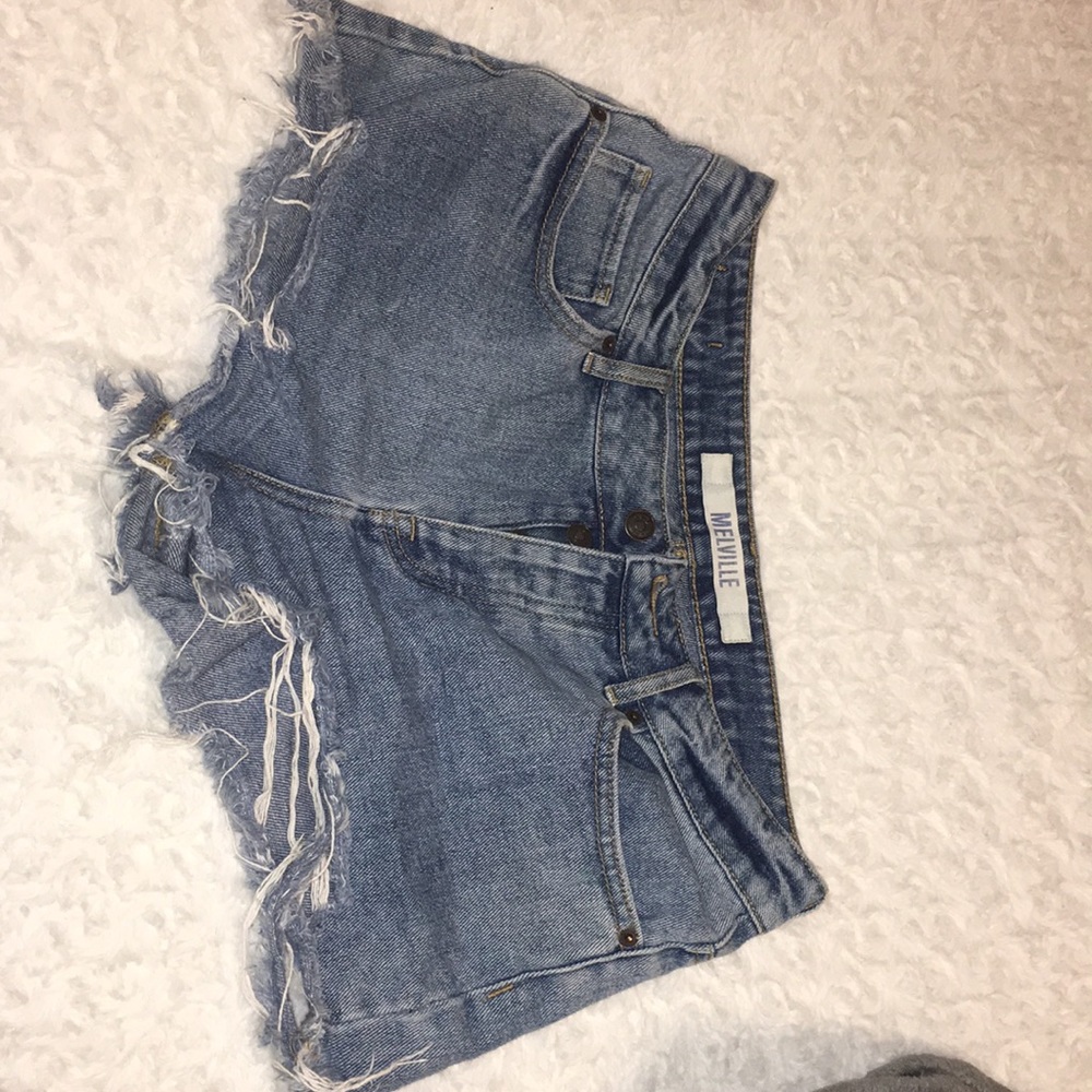 Brandy Melville denim shorts!!